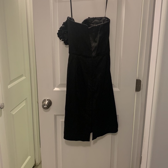 White House black market size 8 strapless sweetheart neckline black cocktail - Picture 5 of 5